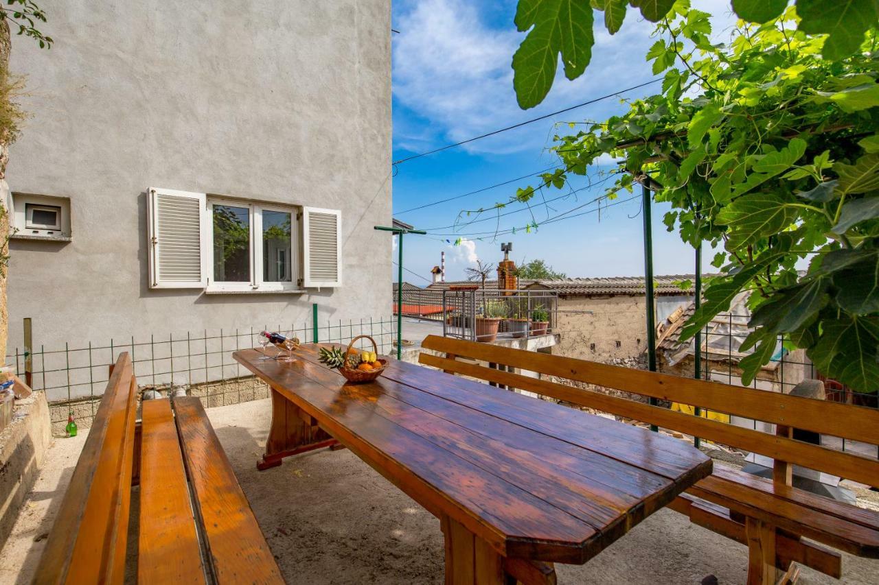Apartments Lota Kostrena Exterior foto